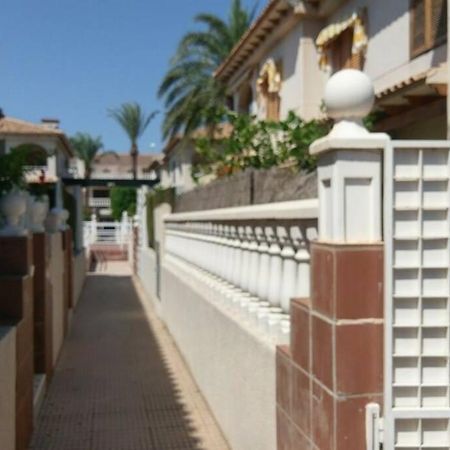 La Casa De La Palmera Apartment Torrevieja Exterior photo