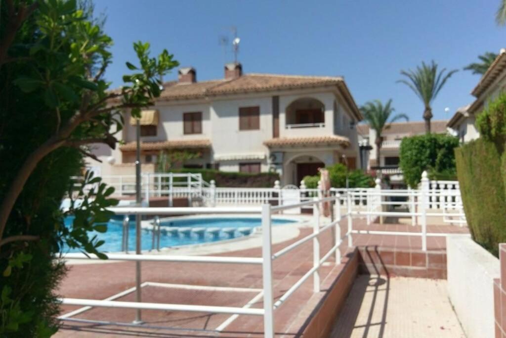 La Casa De La Palmera Apartment Torrevieja Exterior photo